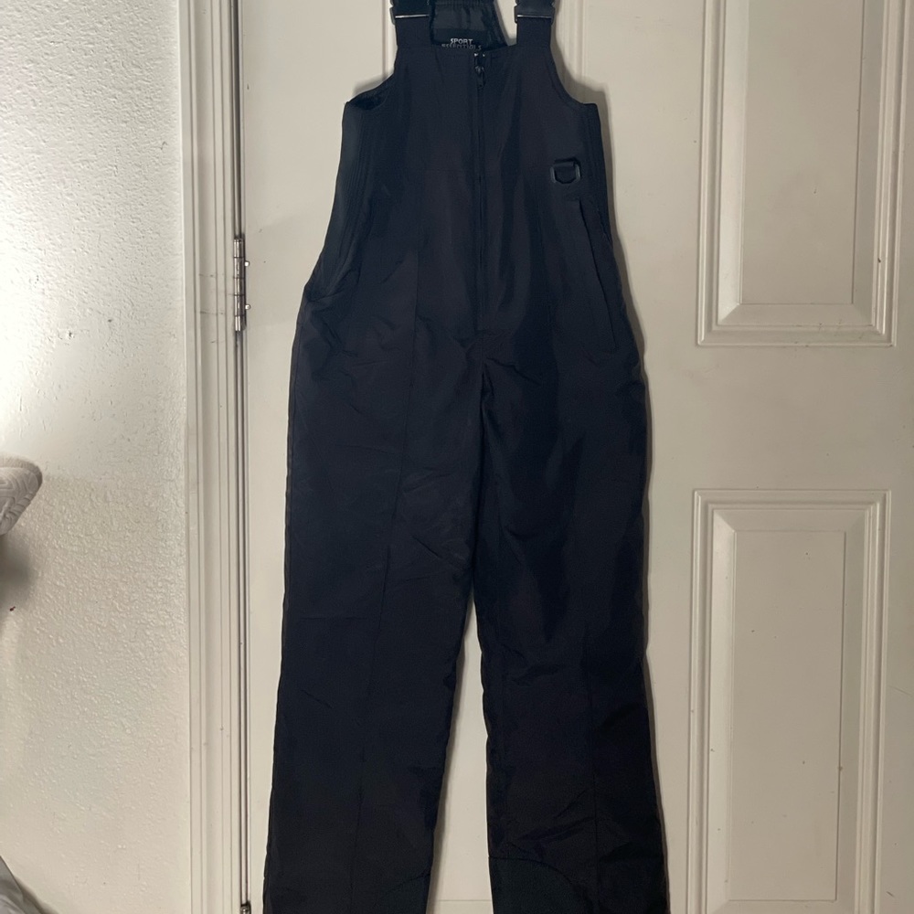 Snowing pants